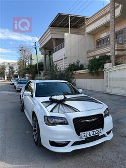 کرایسلەر 300